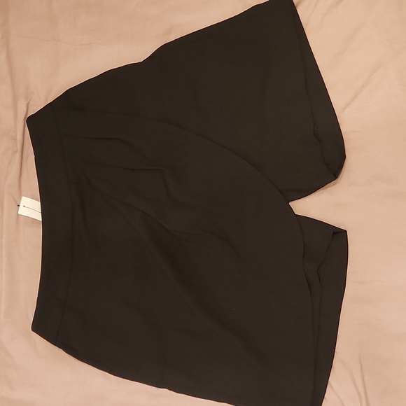 Liz Claiborne Pants - Skort